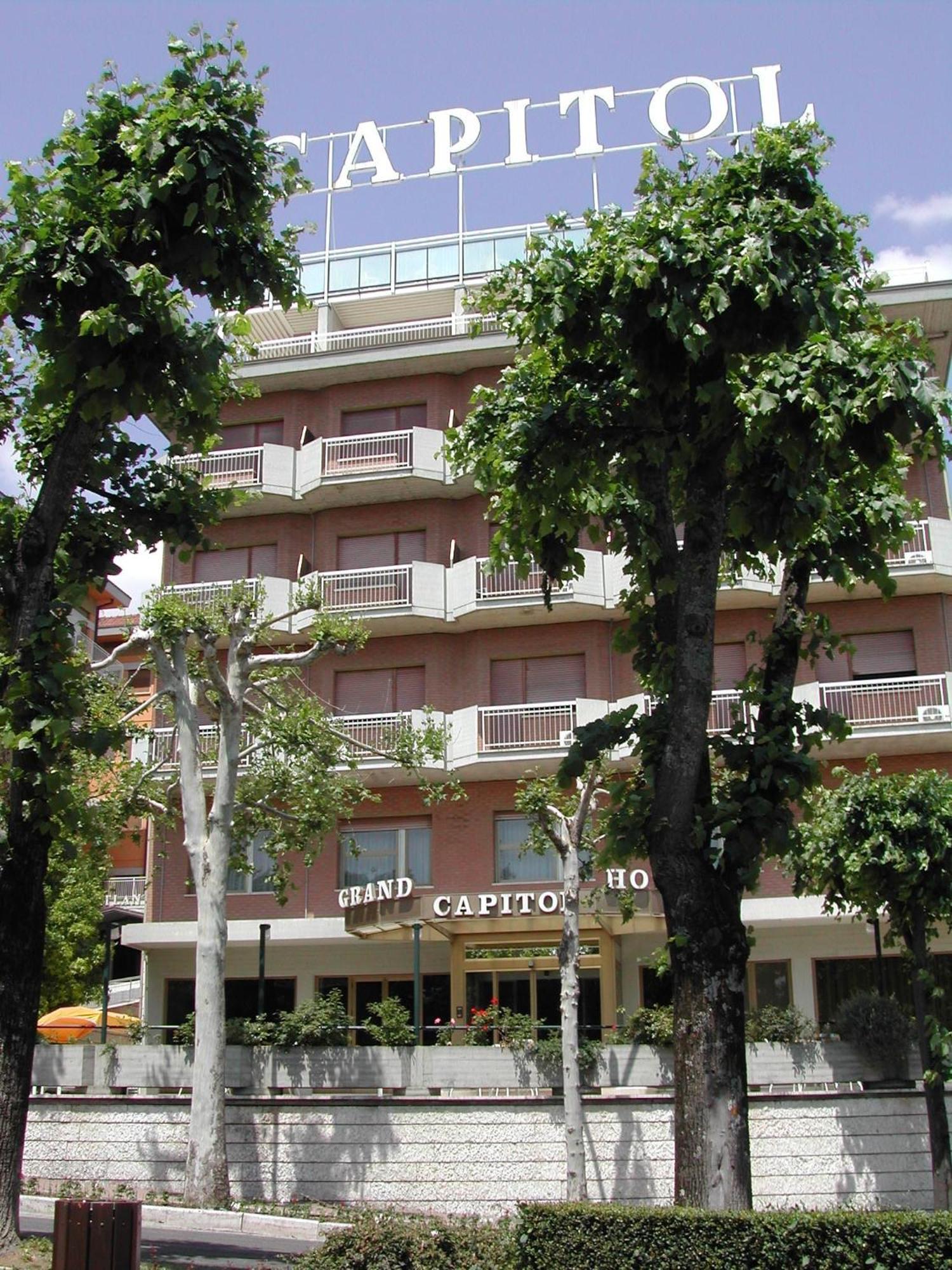 G. Hotel Capitol Chianciano Terme Exterior photo